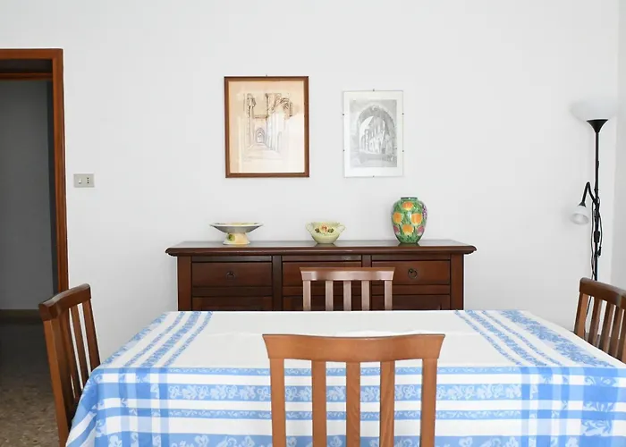 S352 - Sirolo, Ampio E Comodo Con Wifi Apartment